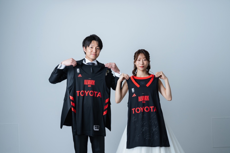 お二人らしい小物を使って