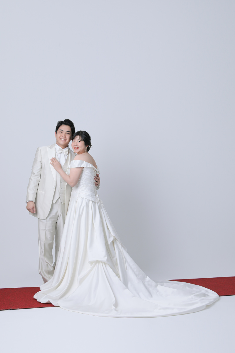 後ろ姿を全身で