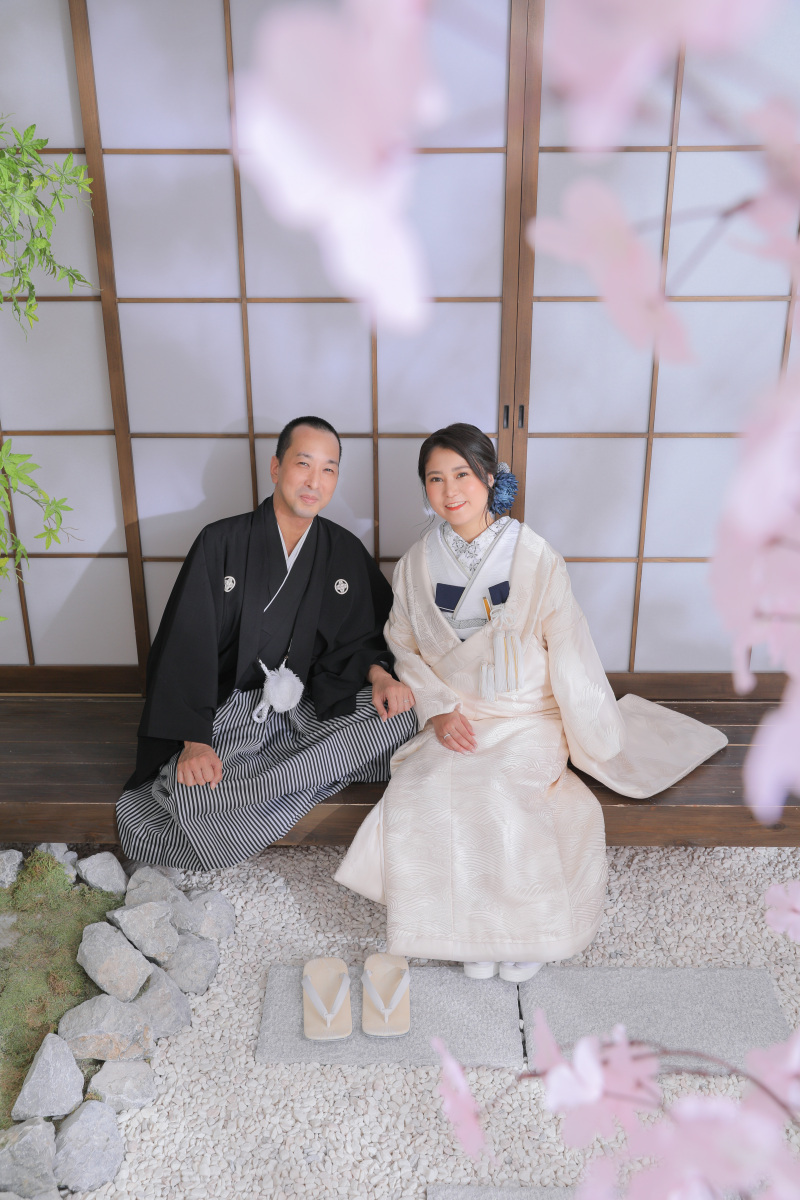 ひと足先にお花。