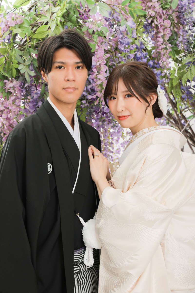 身を寄せ合って