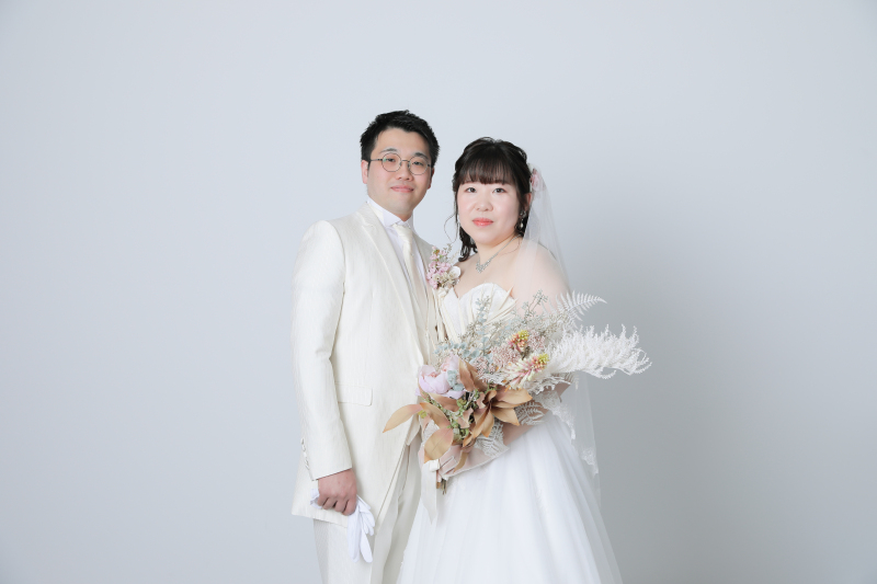 シンプルな白背景で!