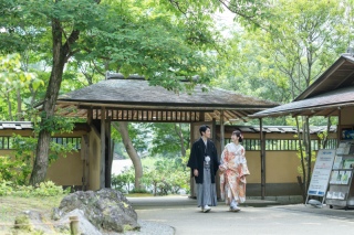 緑感じる和装ロケーション