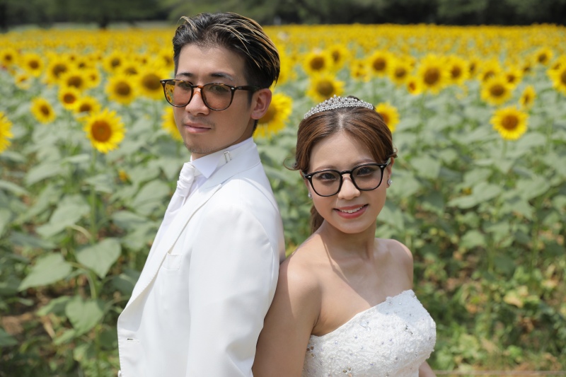 ひまわりとサングラス