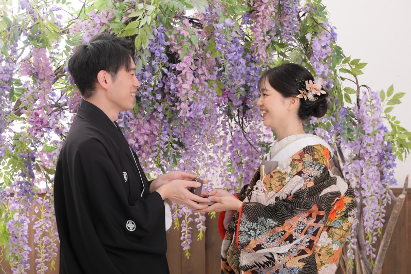 見つめあってニコニコの笑顔