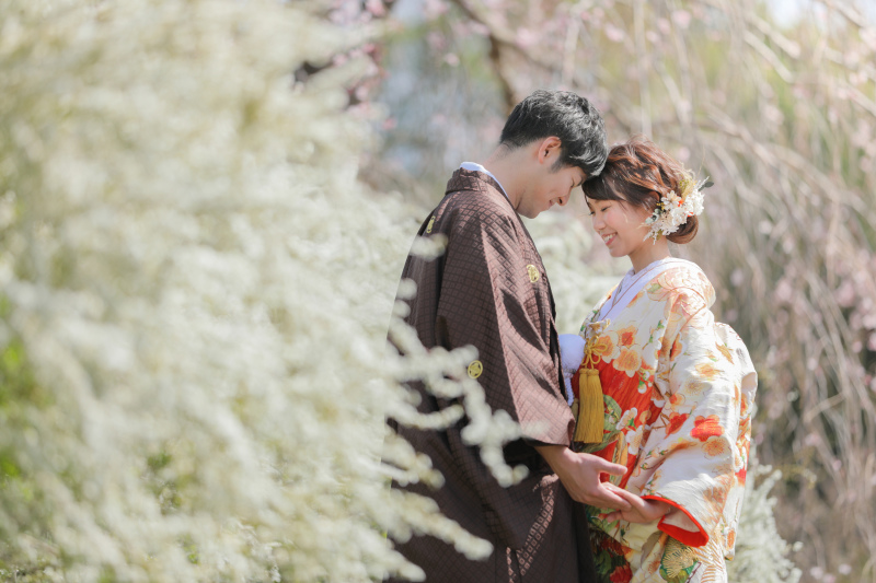 おでこを合わせて