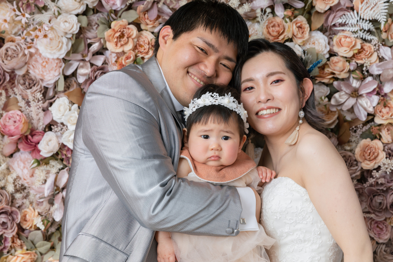 花壁の前でお子様と♪