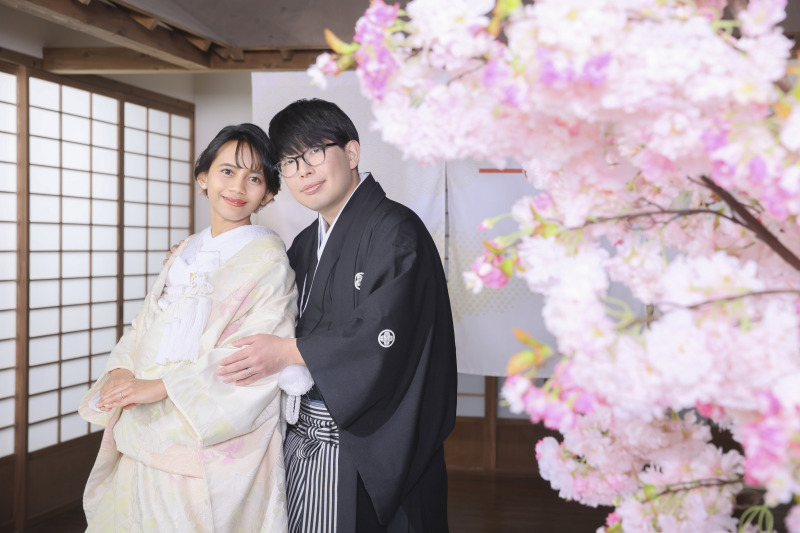 浅草店の屋内庭園と雷門撮影で思い出前撮り!