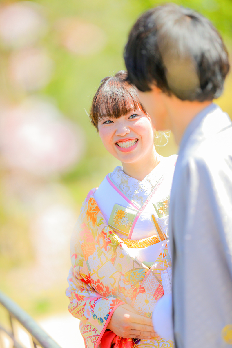 桟橋を渡る二人 パート2