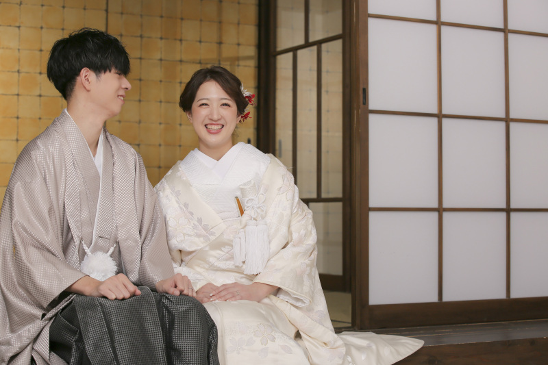 縁側でお嫁様の笑顔ゲット!