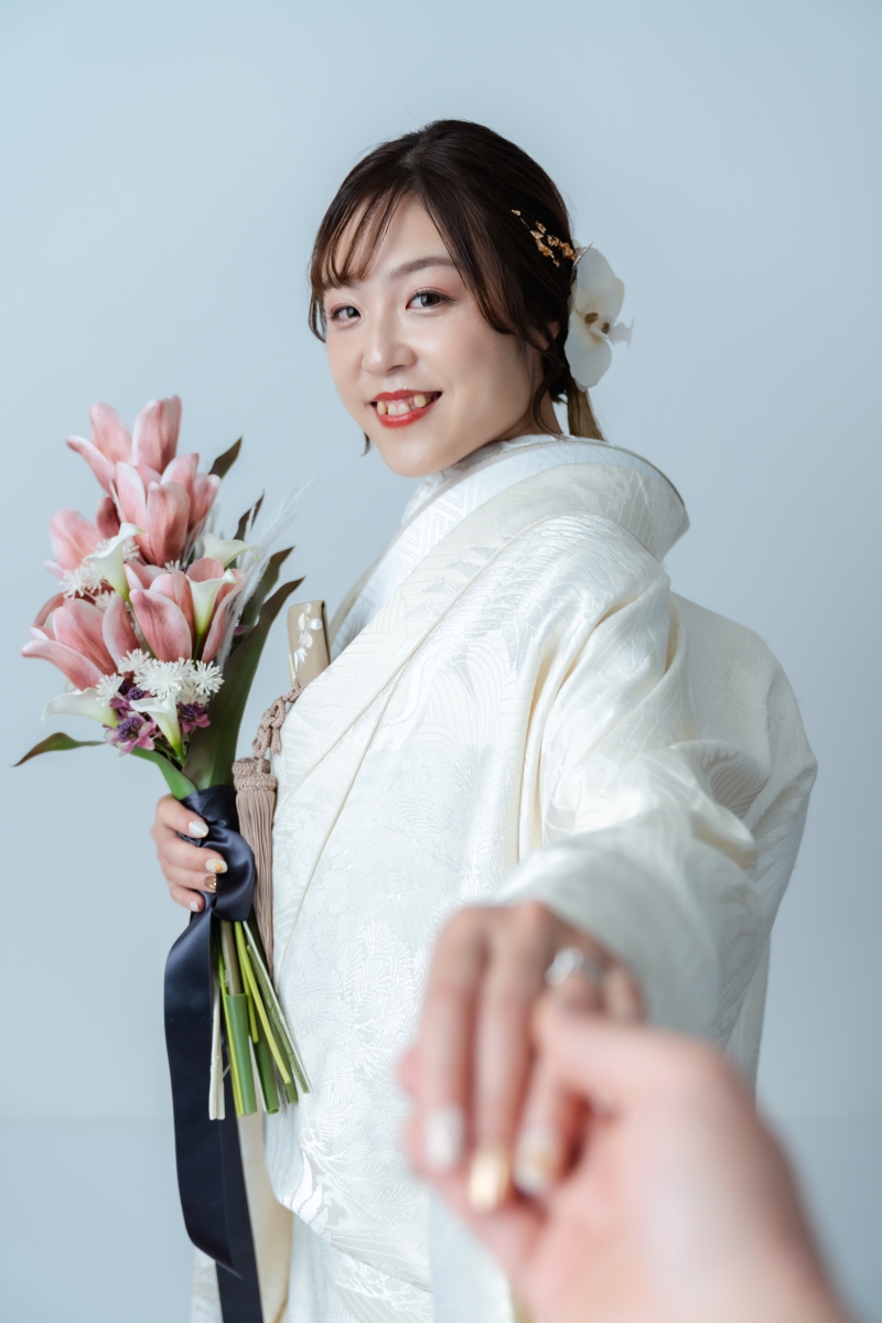 お手繋ぎでエスコート