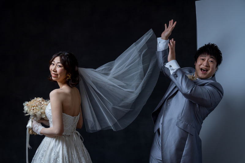 ベールをひらり