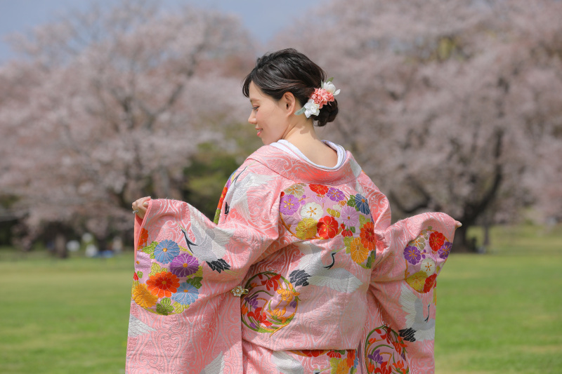 ピンクの色打掛で。