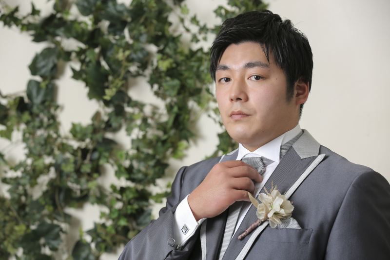 ご新郎様のソロショット。