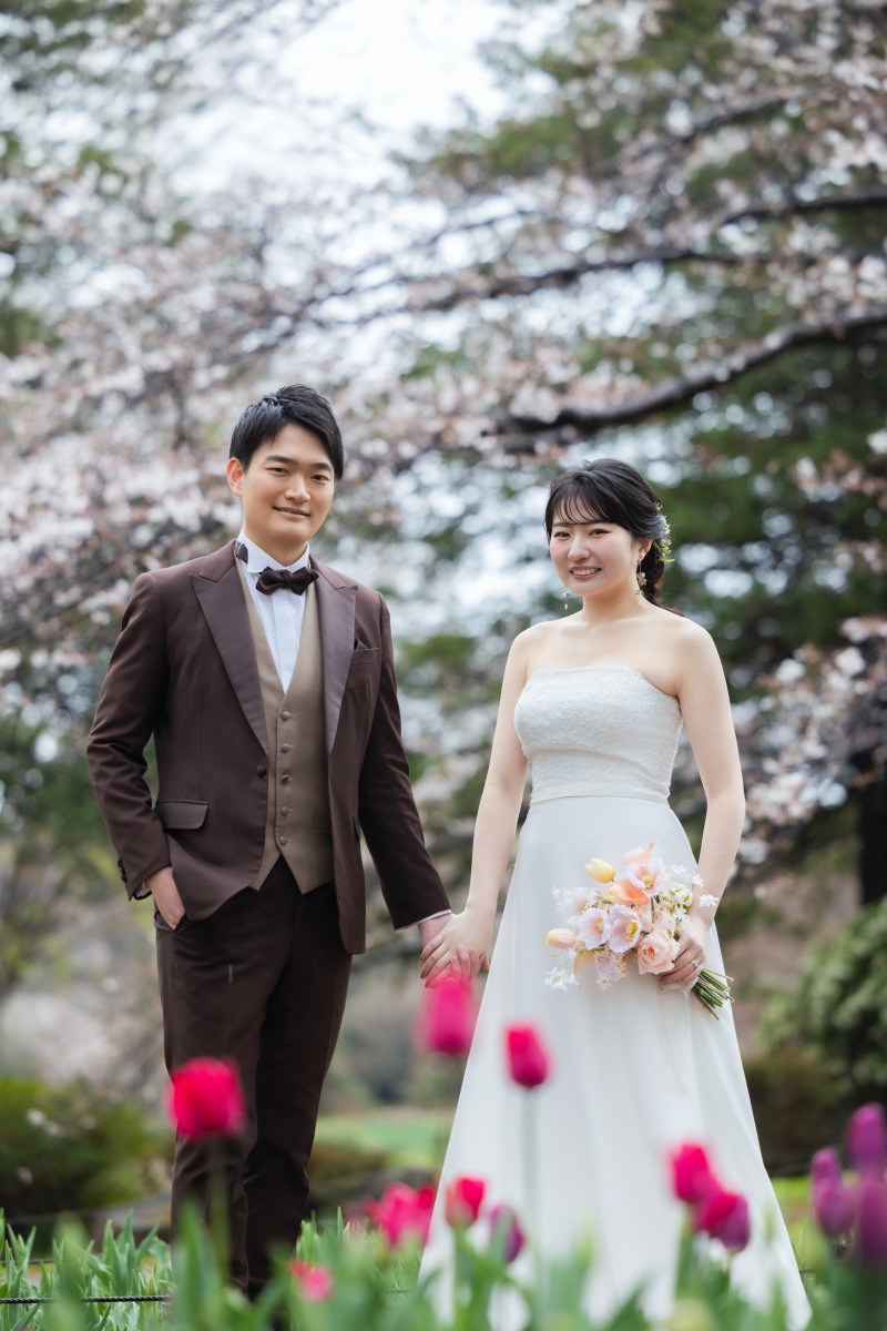 桜とチューリップが織りなす春色の撮影シーン