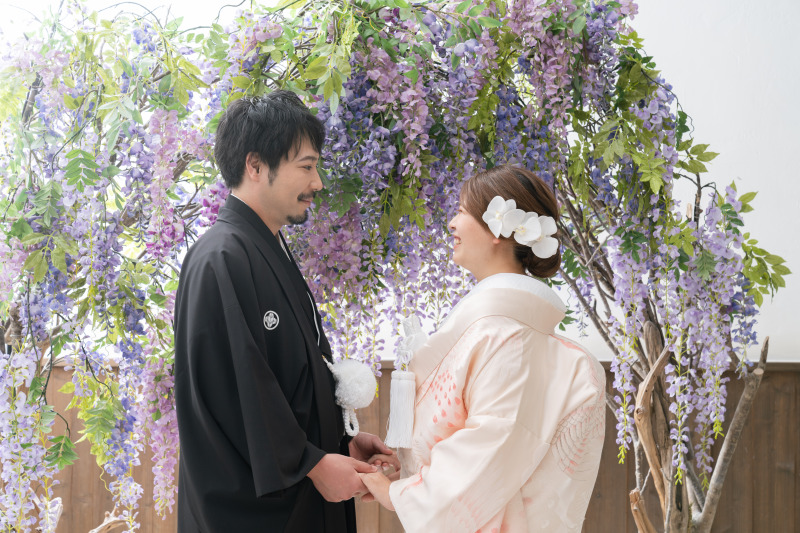 藤の花と一緒に