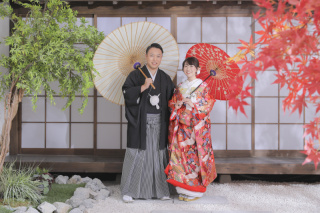 屋内庭園スタジオで2着撮影