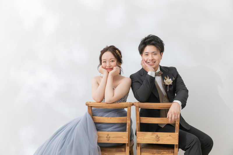 カラードレスに着替えて