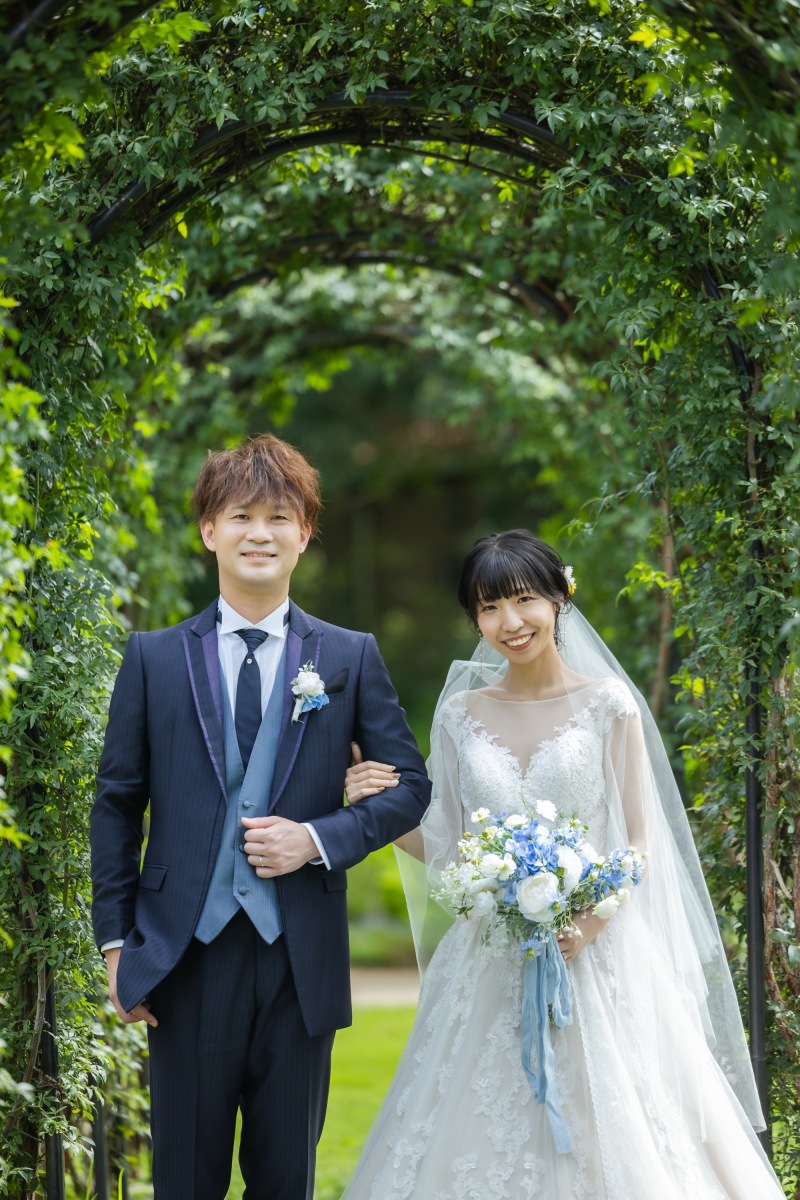 アーチをくぐって