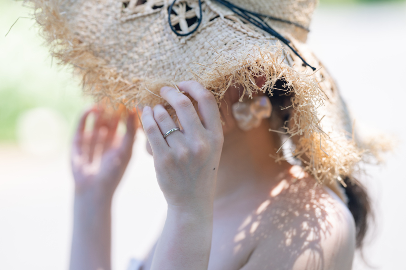 指輪にもフォーカスして