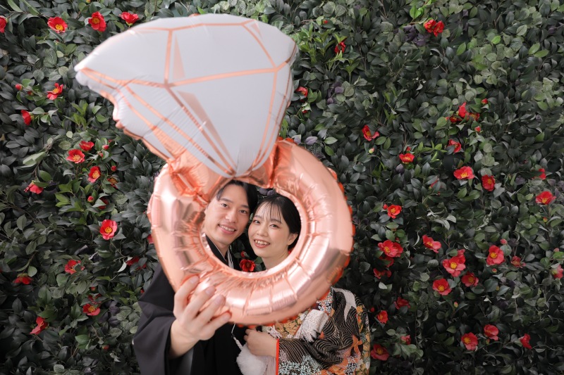 指輪の風船を使って