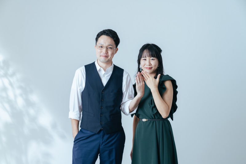 指輪見せショット