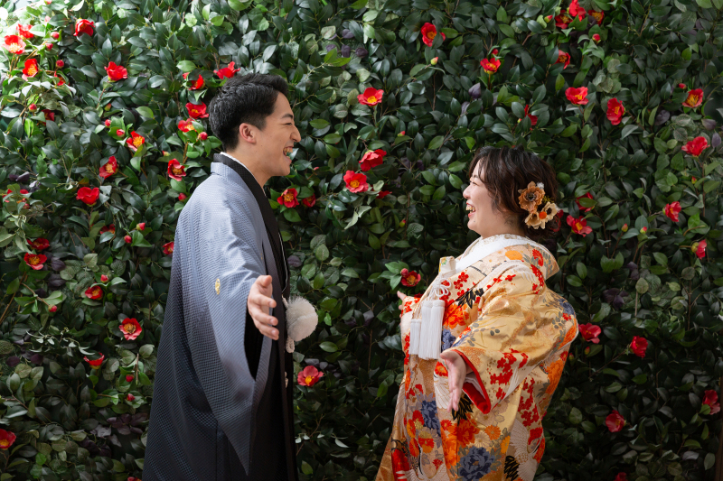 椿の前で、、、