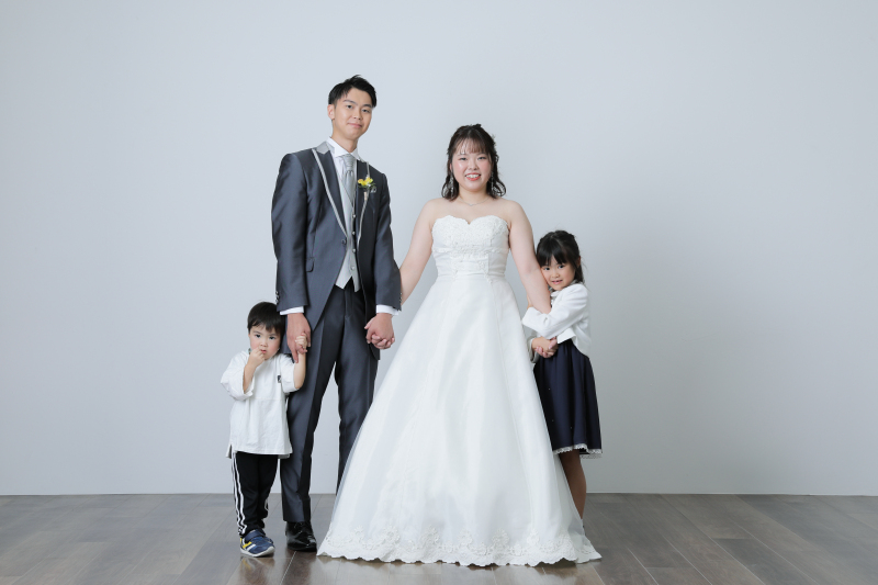 みんなで手繋ぎ