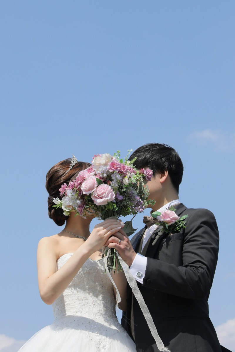 ブーケでお顔隠し