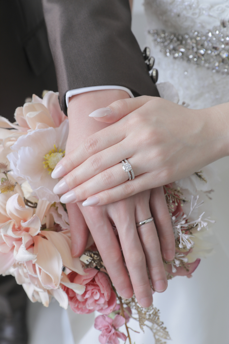 2着目はスタジオでドレス。