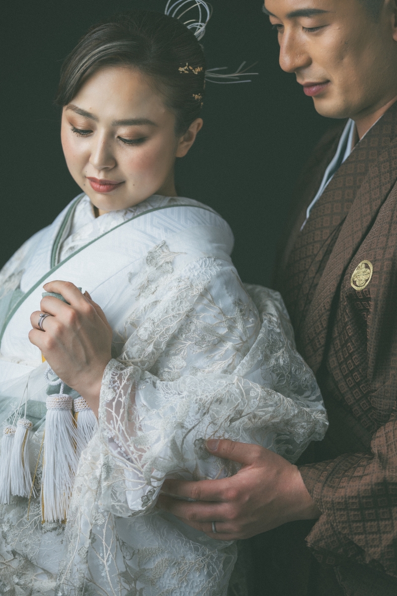 優しく支え合って