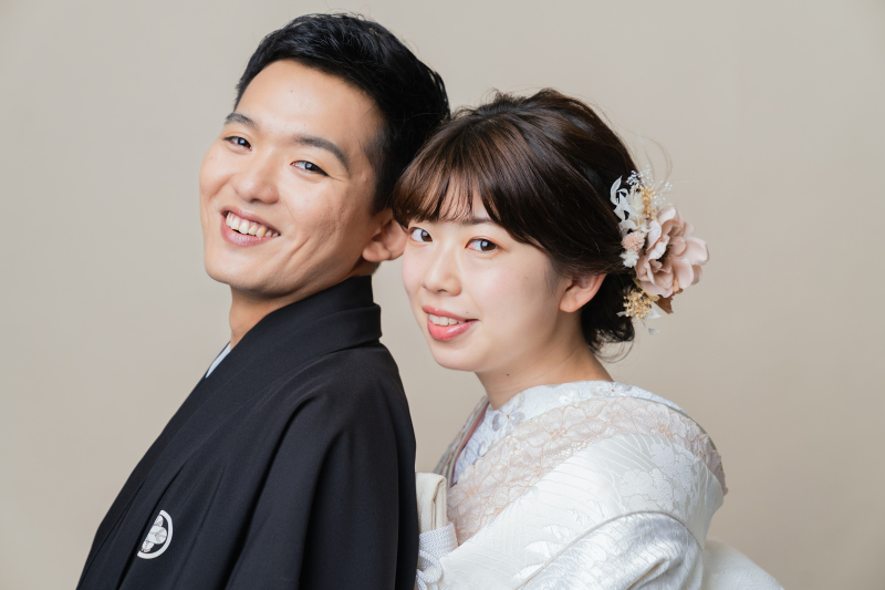 後ろからギュッ