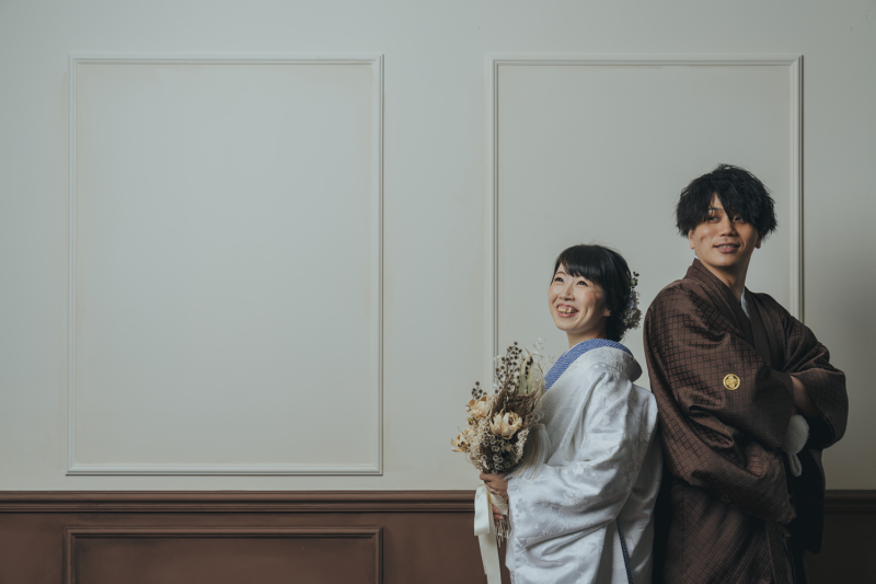 シンプルな背景で