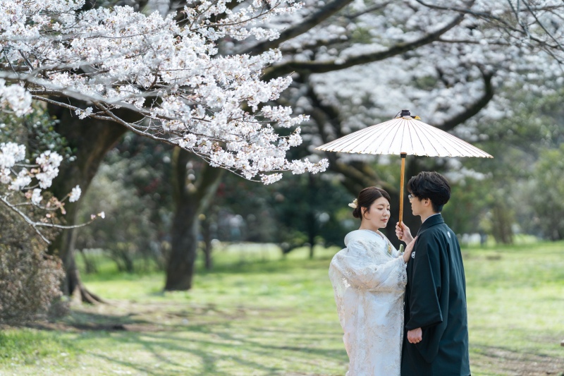 和傘でしっとりと