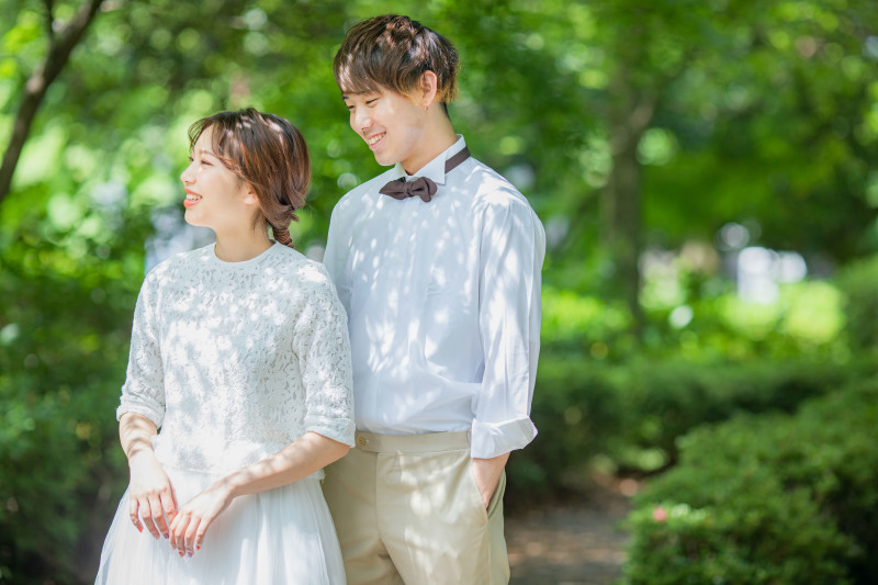 木漏れ日の中に