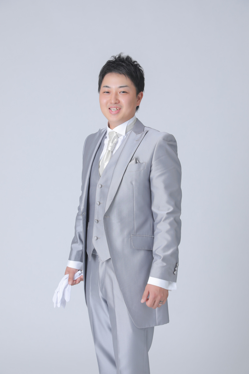 ご新郎様のソロショット。