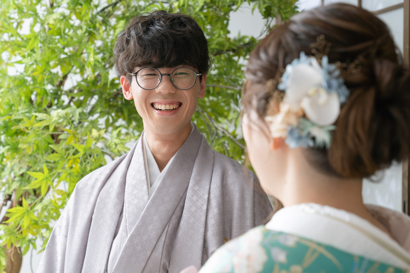 ご新郎様の表情も