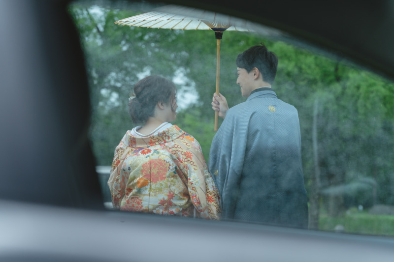 車の窓をつかって