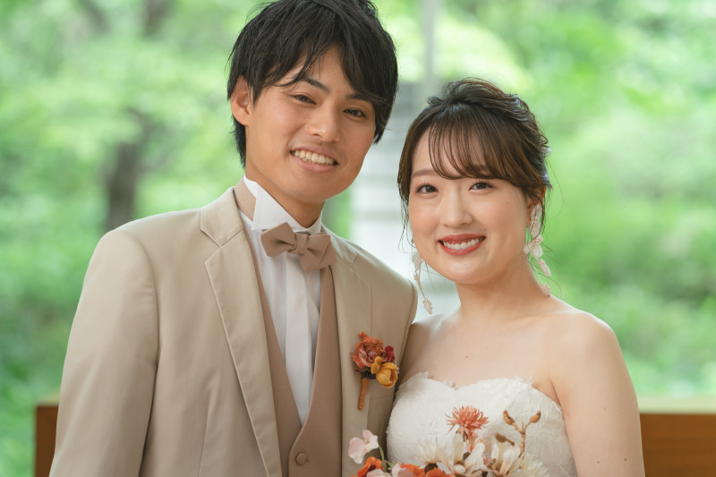 お二人の表情も