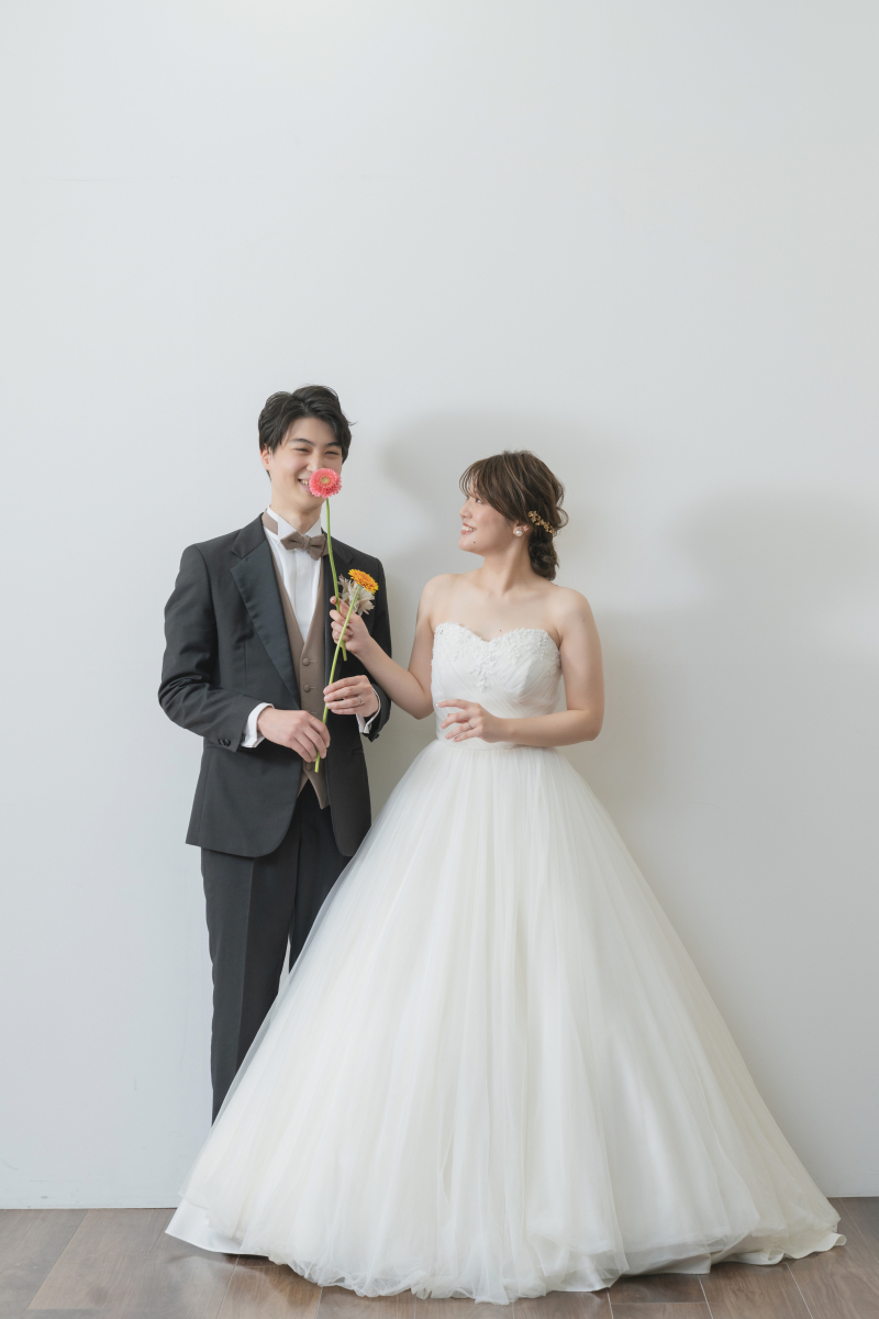 ガーベラを持って