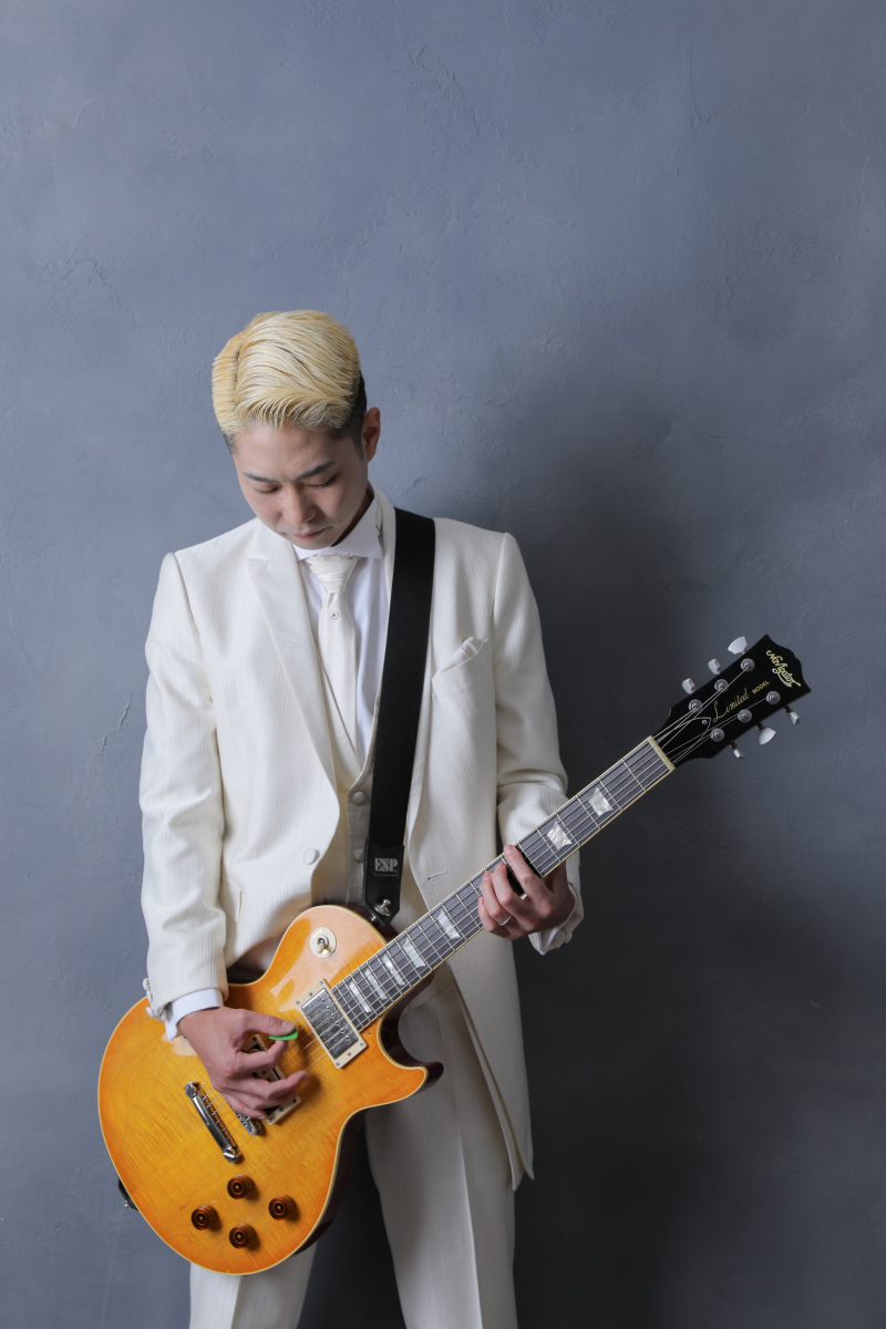 ご新郎様のソロショット。