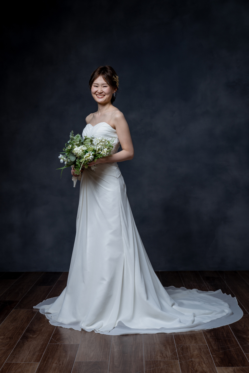 ドレスのシルエット