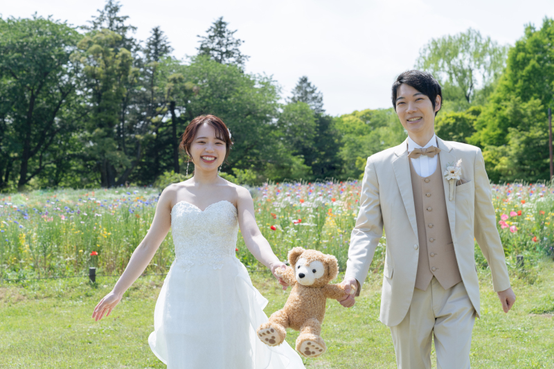 ダッフィーと手を繋いで！