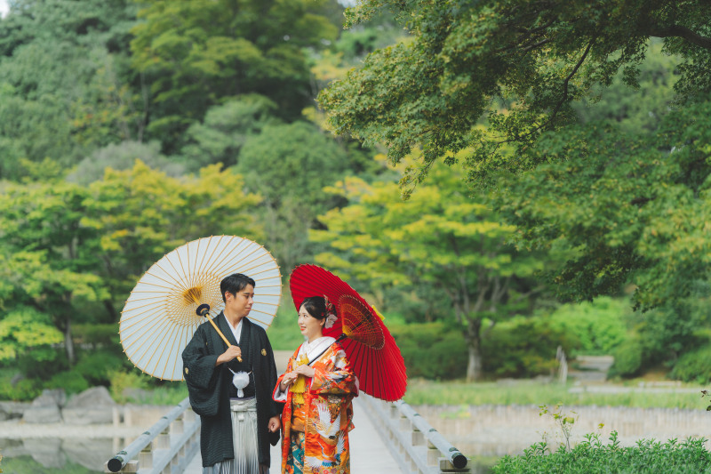 日本庭園とコスモス1