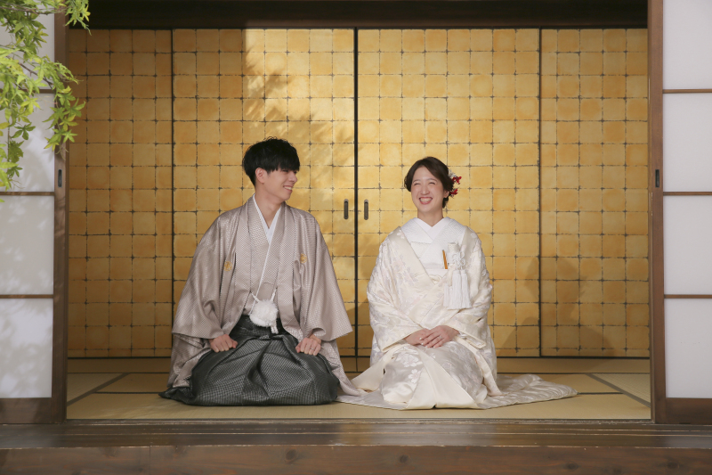 和室で正座ショット!