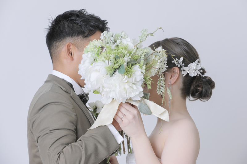 お顔隠しの術。