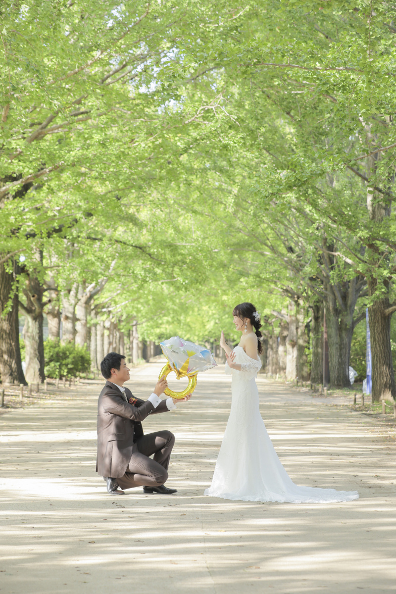 大きな指輪でプロポーズ