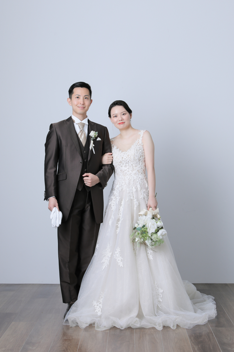 エスコートポーズで