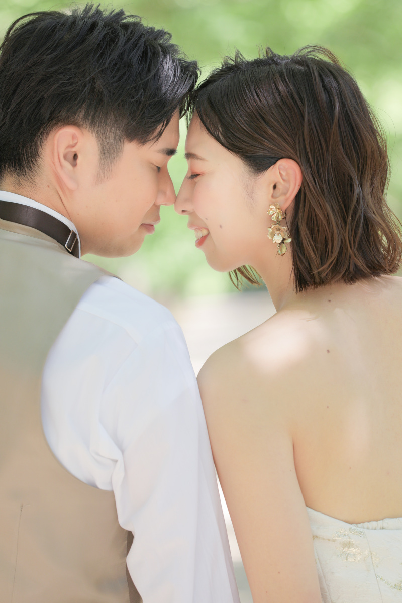 おでこコツン。