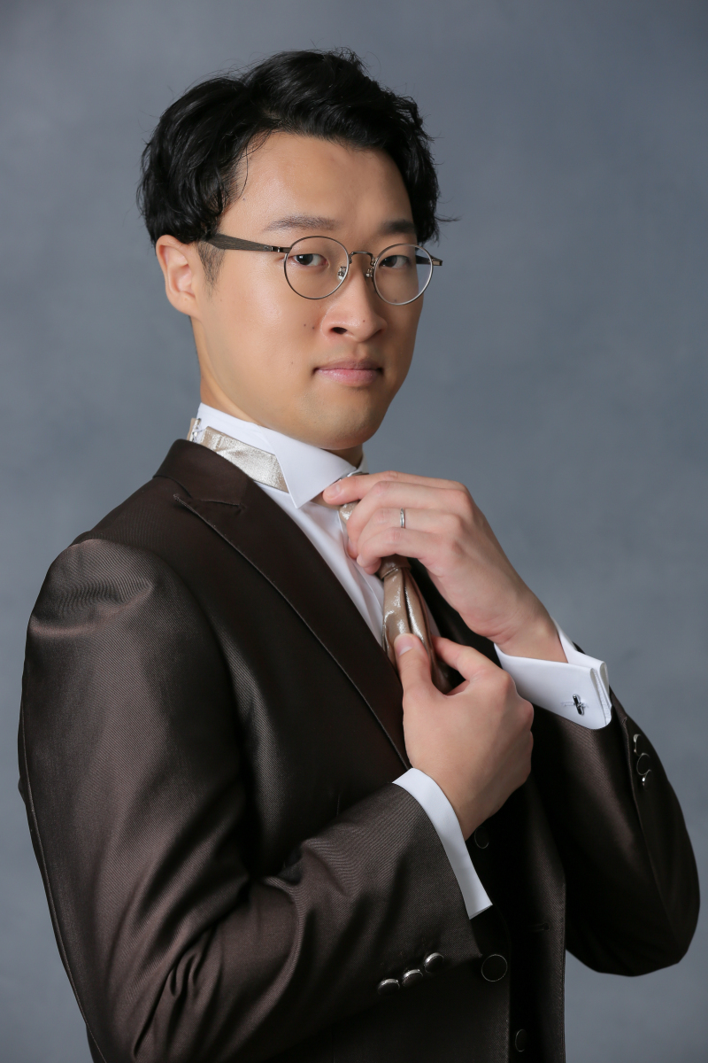 ご新郎様のソロショット。