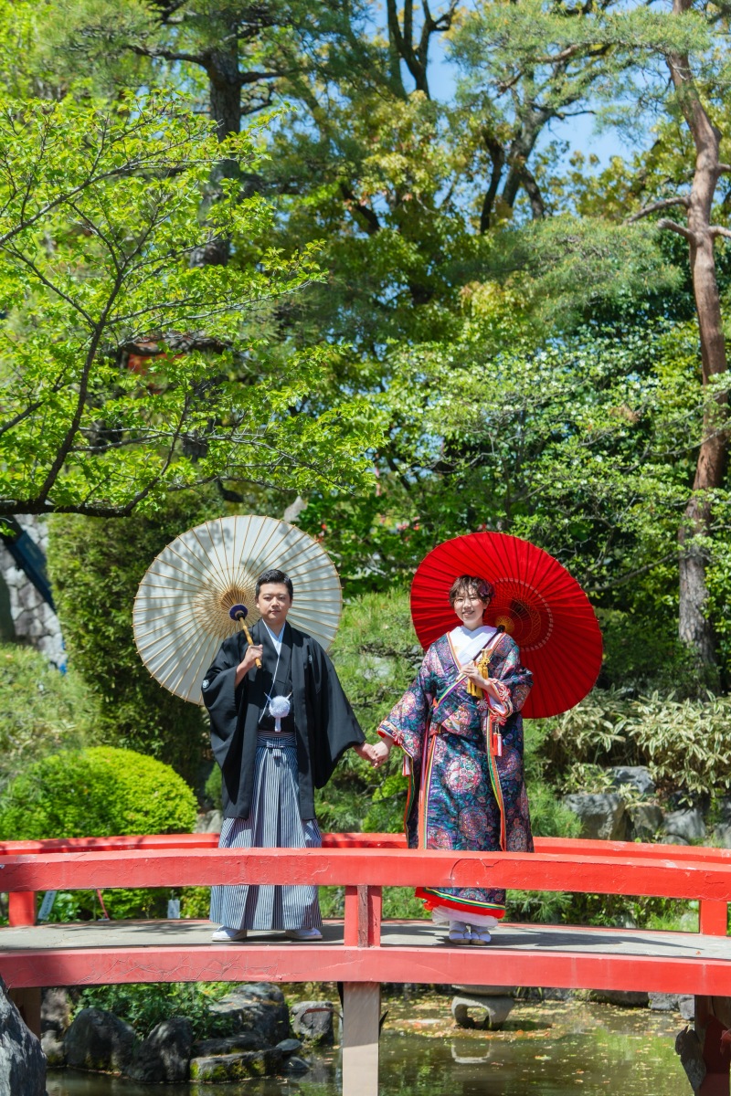新緑も美しい高幡不動